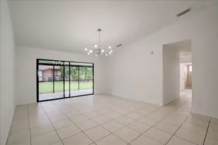 3 Fawlkland Cir, Boynton Beach, FL 33426 - Photo 9
