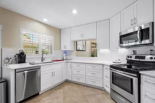 145 Eagleton Ct, Palm Beach Gardens, FL 33418 - Photo 5