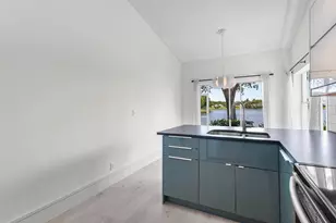 10674 Pelican Dr, Wellington, FL 33414 - Photo 15