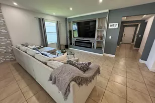 5252 NW E Piper Cir, Port Saint Lucie, FL 34986 - Photo 11