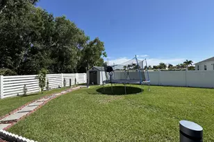 5252 NW E Piper Cir, Port Saint Lucie, FL 34986 - Photo 25