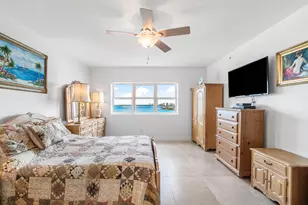 2650 Lake Shore Dr, Riviera Beach, FL 33404 - Photo 13