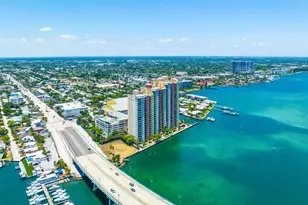 2650 Lake Shore Dr, Riviera Beach, FL 33404 - Photo 27