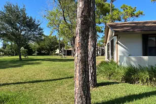 6117 Fairfield Cir, Greenacres, FL 33463 - Photo 3