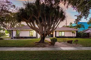 701 Buoy Rd, North Palm Beach, FL 33408 - Photo 3