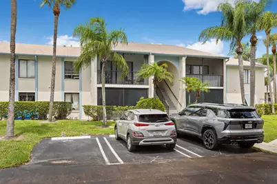 1102 Green Pine Boulevard #H1, West Palm Beach, FL 33409 - Photo 3