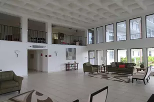 9233 SW 8th St, Boca Raton, FL 33428 - Photo 9