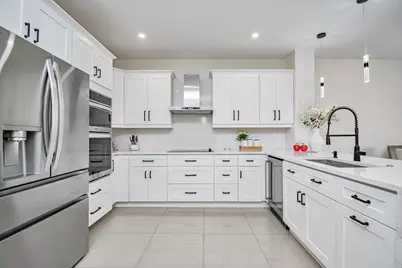 819 NW 42 Place #819, Deerfield Beach, FL 33064 - Photo 3