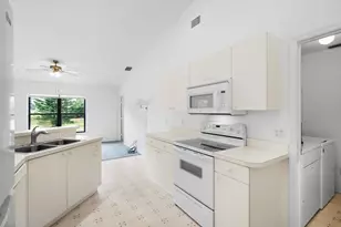 5940 NW Brenda Cir, Port Saint Lucie, FL 34986 - Photo 17