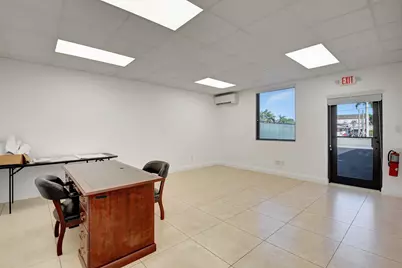 3379 S Military Trail #3, Lake Worth, FL 33463 - Photo 15