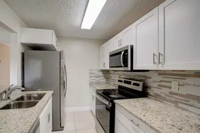 1104 Meadows Circle, Boynton Beach, FL 33436 - Photo 13