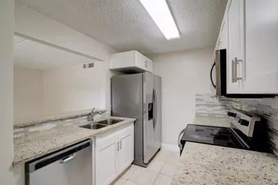 1104 Meadows Circle, Boynton Beach, FL 33436 - Photo 11