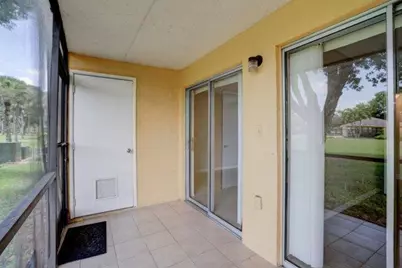 1104 Meadows Circle, Boynton Beach, FL 33436 - Photo 25