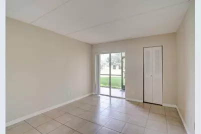 1104 Meadows Circle, Boynton Beach, FL 33436 - Photo 17