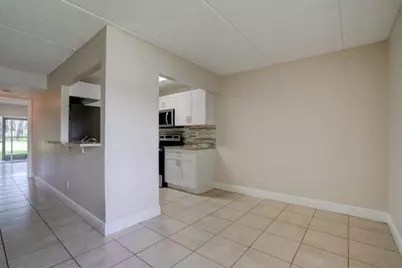 1104 Meadows Circle, Boynton Beach, FL 33436 - Photo 9