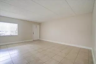 1104 Meadows Cir, Boynton Beach, FL 33436 - Photo 7