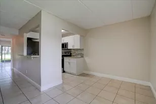 1104 Meadows Cir, Boynton Beach, FL 33436 - Photo 9