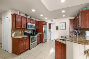 112 Mediterranean Blvd N, Port Saint Lucie, FL 34952 - Photo 9