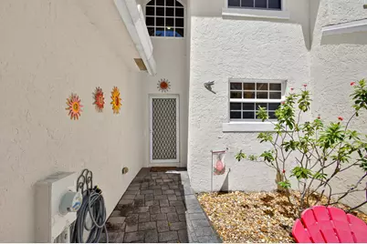 479 Tequesta Drive #7, Tequesta, FL 33469 - Photo 5
