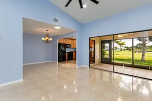 4166 Gator Trace Villas Cir, Fort Pierce, FL 34982 - Photo 5