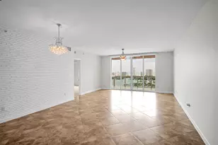 2640 Lake Shore Dr, Riviera Beach, FL 33404 - Photo 21