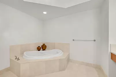 2640 Lake Shore Drive #2011, Riviera Beach, FL 33404 - Photo 31