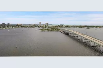 2640 Lake Shore Drive #2011, Riviera Beach, FL 33404 - Photo 5