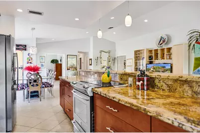 11162 Clover Leaf Circle, Boca Raton, FL 33428 - Photo 15