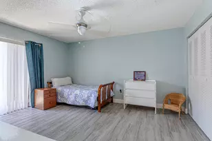 1038 Summit Trail Cir, West Palm Beach, FL 33415 - Photo 15