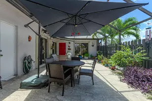 1038 Summit Trail Cir, West Palm Beach, FL 33415 - Photo 3