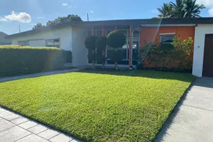 403 21st Pl SE, Vero Beach, FL 32962 - Photo 1