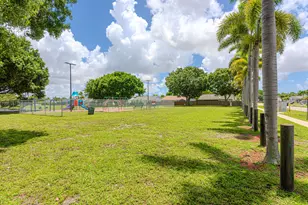 5018 E Canal Circle E, Lake Worth, FL 33467 - Photo 35