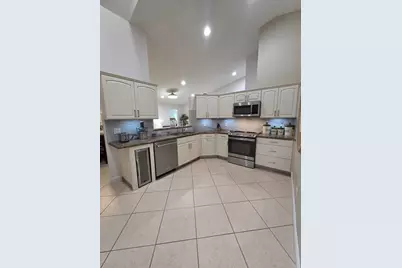 115 Ramblewood Circle, Royal Palm Beach, FL 33411 - Photo 3