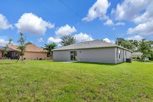 329 SW Ridgecrest Dr, Port Saint Lucie, FL 34953 - Photo 5