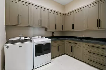 1060 Fairview Lane, Riviera Beach, FL 33404 - Photo 31