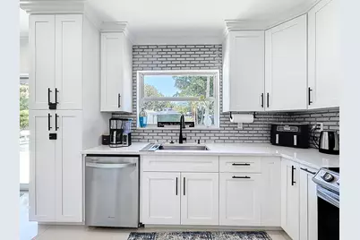 2601 NE 18th Street, Pompano Beach, FL 33062 - Photo 17