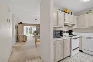 13761 Flora Pl, Delray Beach, FL 33484 - Photo 7