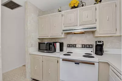 13761 Flora Place #A, Delray Beach, FL 33484 - Photo 17