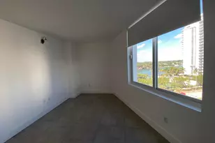 5401 Collins Ave, Miami Beach, FL 33140 - Photo 19