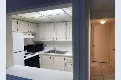 228 Northampton L #228, West Palm Beach, FL 33417 - Photo 5