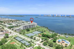 801 Lake Shore Dr, West Palm Beach, FL 33403 - Photo 9