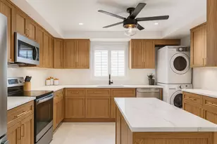 801 Lake Shore Dr, West Palm Beach, FL 33403 - Photo 3