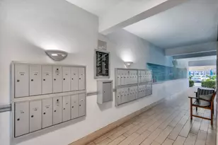 111 Shore Ct, North Palm Beach, FL 33408 - Photo 7