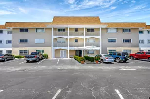 111 Shore Ct, North Palm Beach, FL 33408 - Photo 5