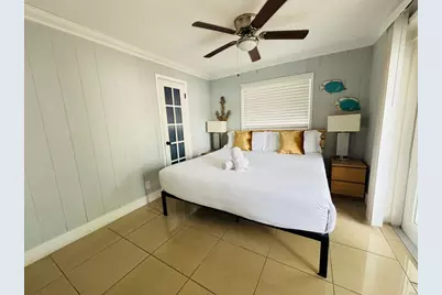 2010 NE 1st Avenue, Pompano Beach, FL 33060 - Photo 11