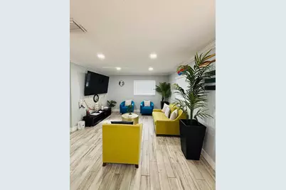 2010 NE 1st Avenue, Pompano Beach, FL 33060 - Photo 31