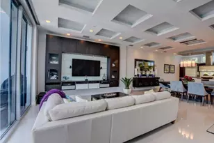 2743 NE 1st St, Pompano Beach, FL 33062 - Photo 7