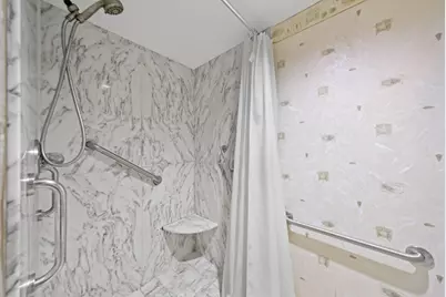 5500 Collins Avenue #1401, Miami Beach, FL 33140 - Photo 37