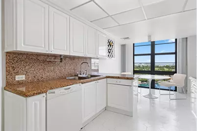 5500 Collins Avenue #1401, Miami Beach, FL 33140 - Photo 19