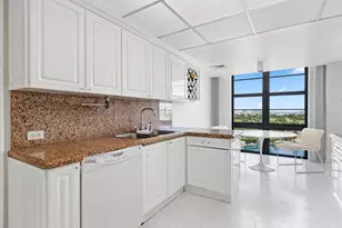 5500 Collins Ave, Miami Beach, FL 33140 - Photo 19